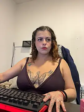 Snapshot of MiaHotboobs chatting on March 2026 01:45:01 PM MiaHotboobs online show from March 2026 01:45:01 PM