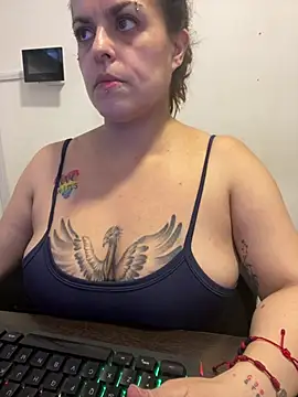 Snapshot of MiaHotboobs chatting on July 2026 03:56:02 AM MiaHotboobs online show from July 2026 03:56:02 AM