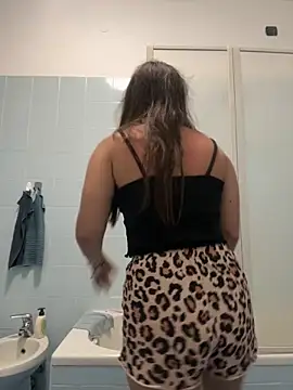 Snapshot of Supremegirlvibes chatting on May 2026 07:33:02 PM Supremegirlvibes online show from May 2026 07:33:02 PM