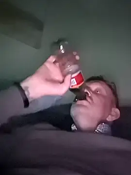 Notiesfuk online show from April 2026 09:08:02 PM