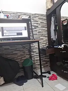 Snapshot of canela2010 chatting on March 2026 04:07:02 PM canela2010 online show from March 2026 04:07:02 PM