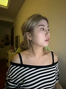 Olivia PINK0322 online show from May 2026 01:51:02 PM