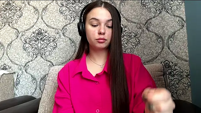 Snapshot of ThedaStrevell chatting on March 2026 09:13:01 AM ThedaStrevell online show from March 2026 09:13:01 AM