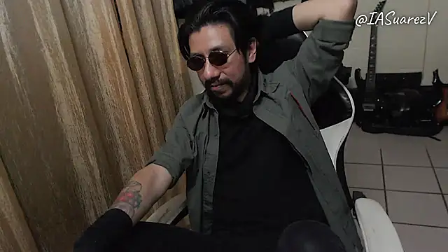 IASuarezV online show from April 2026 05:55:02 AM