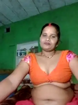 Shivani09900 online show from June 2026 05:24:02 PM