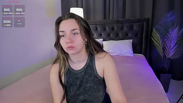 Domirelle online show from May 2026 04:08:02 AM