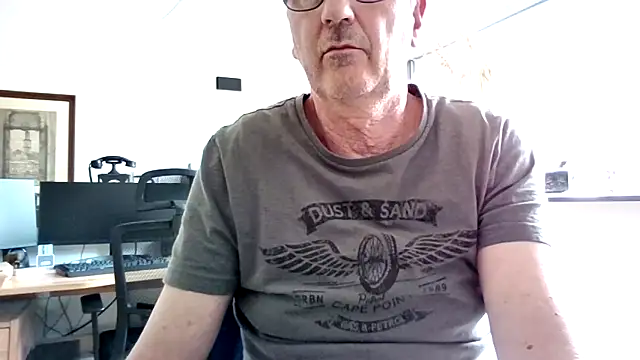 Snapshot of HotLucas66 chatting on April 2026 01:03:01 PM HotLucas66 online show from April 2026 01:03:01 PM