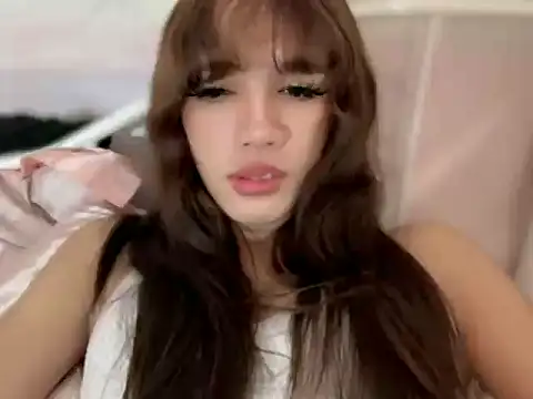 Snapshot of Leijona_Milker chatting on April 2026 08:39:02 AM Leijona Milker online show from April 2026 08:39:02 AM