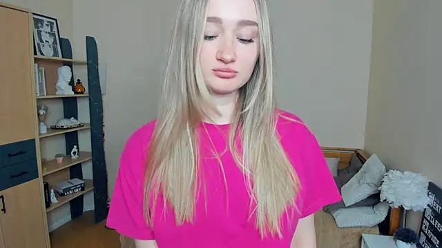 VioletteClaire online show from April 2026 09:12:02 AM