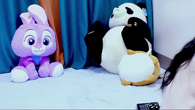 Snapshot of girllong520 chatting on April 2026 02:48:02 PM girllong520 online show from April 2026 02:48:02 PM