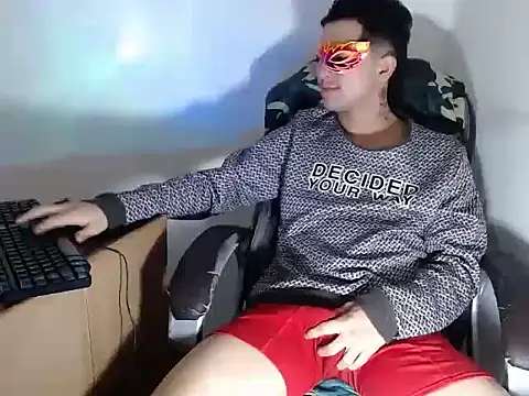 SexyboyHot2000 online show from May 2026 08:28:01 PM