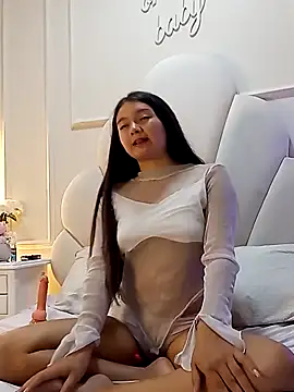 Snapshot of Nahomyrain chatting on March 2026 03:45:02 AM Nahomyrain online show from March 2026 03:45:02 AM