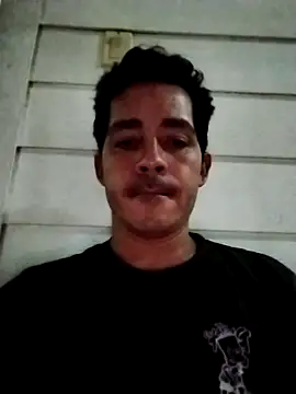 Snapshot of Gabriel_leon33 chatting on May 2026 05:25:02 AM Gabriel leon33 online show from May 2026 05:25:02 AM
