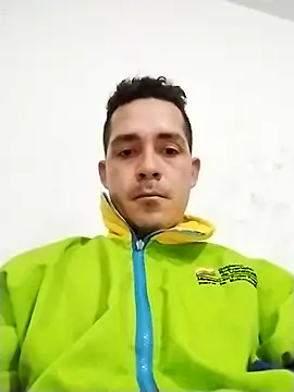 Snapshot of Gabriel_leon33 chatting on June 2026 06:12:02 AM Gabriel leon33 online show from June 2026 06:12:02 AM