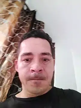 Snapshot of Gabriel_leon33 chatting on June 2026 11:35:02 AM Gabriel leon33 online show from June 2026 11:35:02 AM