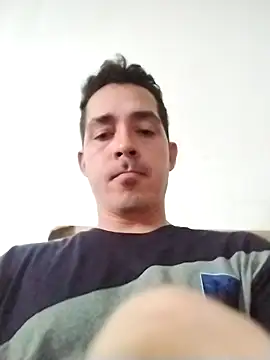 Snapshot of Gabriel_leon33 chatting on June 2026 01:59:01 PM Gabriel leon33 online show from June 2026 01:59:01 PM