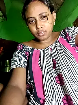 Snapshot of puja560 chatting on April 2026 01:32:01 AM puja560 online show from April 2026 01:32:01 AM