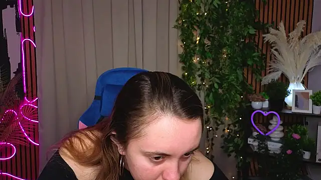 Snapshot of LucyMendoza chatting on March 2026 02:56:01 PM LucyMendoza online show from March 2026 02:56:01 PM