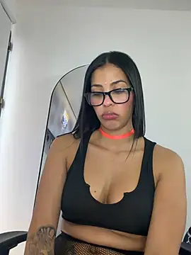 Snapshot of Valerie-S chatting on June 2026 02:33:01 PM Valerie-S online show from June 2026 02:33:01 PM