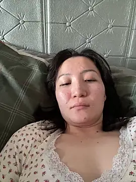 Molly242424- online show from March 2026 03:33:01 PM