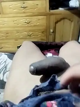 Snapshot of vrlarga chatting on March 2026 10:37:01 PM vrlarga online show from March 2026 10:37:01 PM