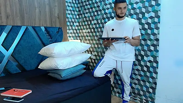 Joaho Fernandez online show from July 2026 09:14:01 PM