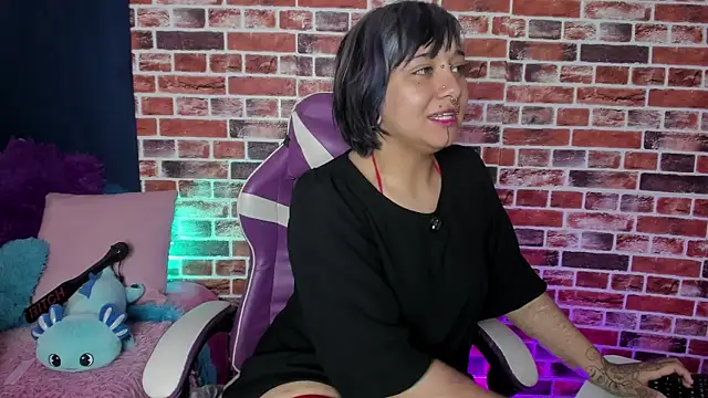 Snapshot of fresa_Wafflera chatting on April 2026 07:39:01 PM fresa Wafflera online show from April 2026 07:39:01 PM