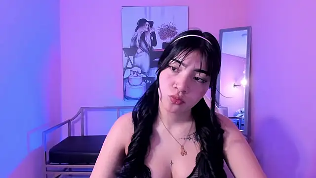 Soffi x x  online show from May 2026 06:46:01 PM