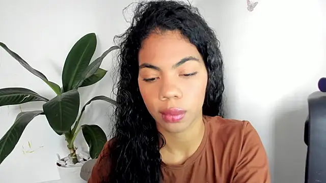 Snapshot of DakotaStills_ chatting on April 2026 12:44:02 PM DakotaStills online show from April 2026 12:44:02 PM