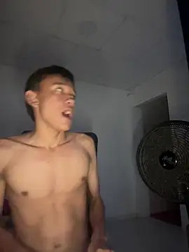 Snapshot of io_skay chatting on March 2026 10:48:01 PM io skay online show from March 2026 10:48:01 PM