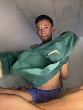 Snapshot of io_skay chatting on April 2026 09:04:01 PM io skay online show from April 2026 09:04:01 PM