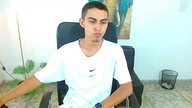 Snapshot of lucass_18 chatting on March 2026 08:41:02 PM lucass 18 online show from March 2026 08:41:02 PM