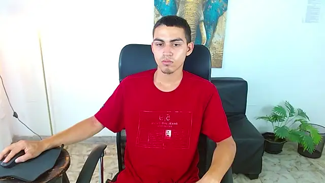 Snapshot of lucass_18 chatting on March 2026 08:21:02 PM lucass 18 online show from March 2026 08:21:02 PM