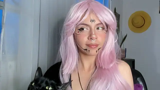 Snapshot of Nyxara- chatting on April 2026 11:18:02 PM Nyxara- online show from April 2026 11:18:02 PM