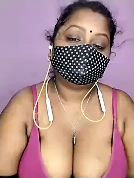Snapshot of Tamil-Dhara chatting on April 2026 05:41:02 PM Tamil-Dhara online show from April 2026 05:41:02 PM