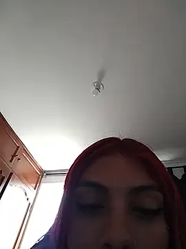 Snapshot of Derieri_Blush chatting on June 2026 05:18:02 PM Derieri Blush online show from June 2026 05:18:02 PM