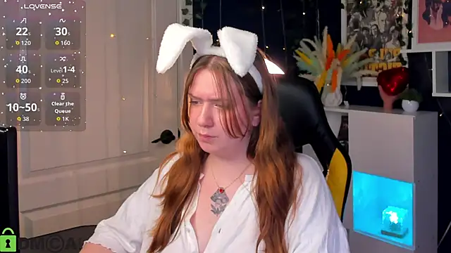 Snapshot of Lilit_Sinful chatting on May 2026 11:28:01 AM Lilit Sinful online show from May 2026 11:28:01 AM