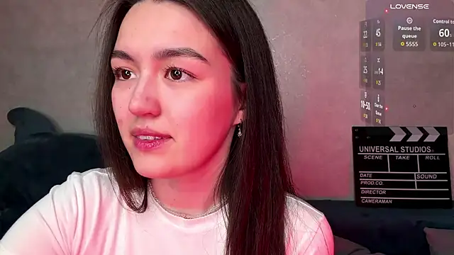 Snapshot of lilysolar chatting on May 2026 05:40:01 PM lilysolar online show from May 2026 05:40:01 PM