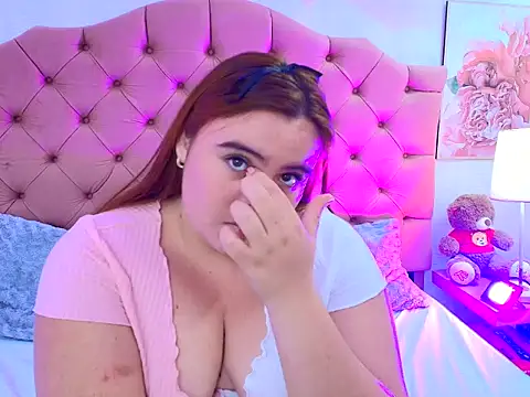 Snapshot of OliviaOnyx chatting on March 2026 05:30:01 PM OliviaOnyx online show from March 2026 05:30:01 PM