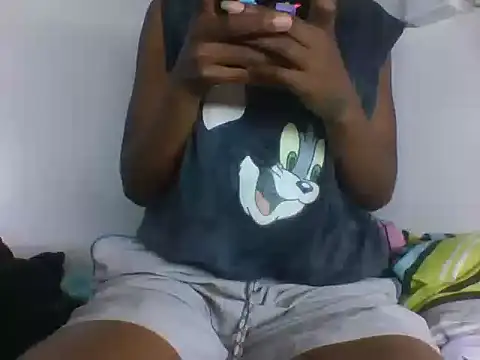 kamza37 online show from March 2026 05:57:02 PM