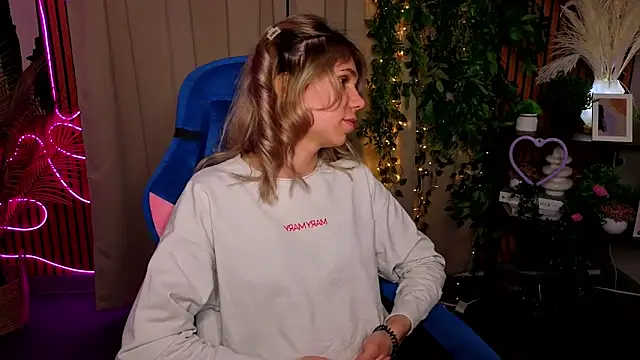 DebbieCobb online show from March 2026 03:00:01 PM