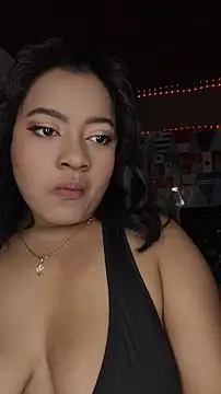 Snapshot of Saraa_M chatting on June 2026 04:00:02 PM Saraa M online show from June 2026 04:00:02 PM