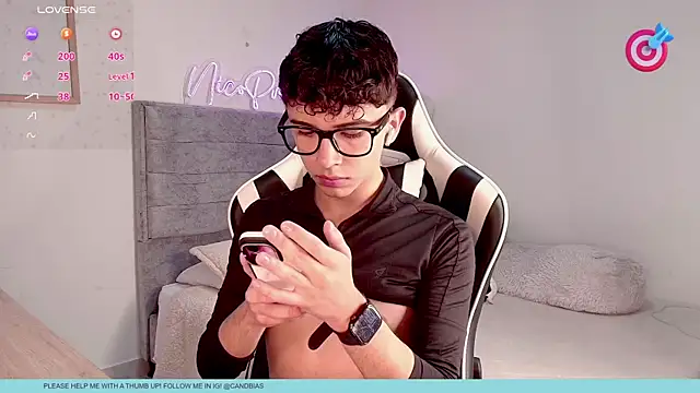 Snapshot of niico_prince chatting on July 2026 10:16:01 PM niico prince online show from July 2026 10:16:01 PM