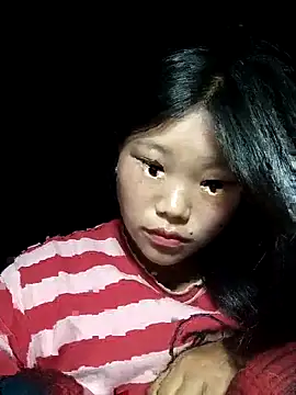 Snapshot of Snow-queen chatting on April 2026 07:36:01 PM Snow-queen online show from April 2026 07:36:01 PM