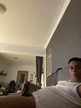 Snapshot of melreydelmambo chatting on May 2026 02:16:01 AM melreydelmambo online show from May 2026 02:16:01 AM