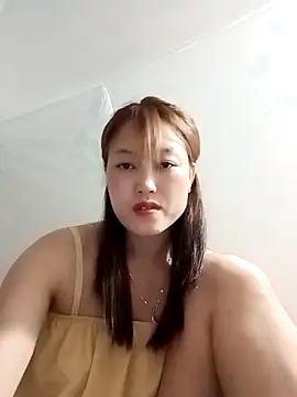 Snapshot of -Bitilu- chatting on April 2026 01:57:02 PM -Bitilu- online show from April 2026 01:57:02 PM