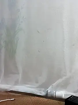 Snapshot of -Bitilu- chatting on May 2026 01:44:01 AM -Bitilu- online show from May 2026 01:44:01 AM