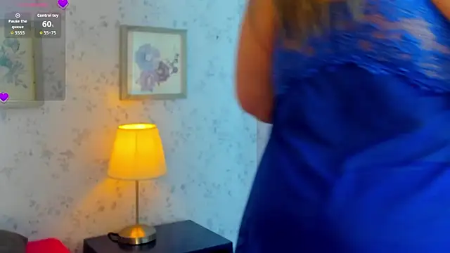 Snapshot of Martinacurvy_ chatting on May 2026 11:26:01 AM Martinacurvy online show from May 2026 11:26:01 AM
