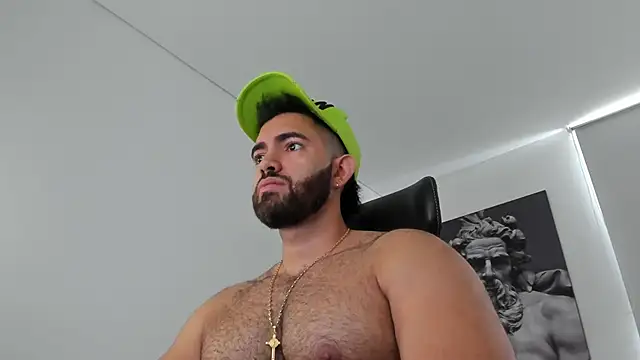 simonleon27 online show from May 2026 04:36:02 PM