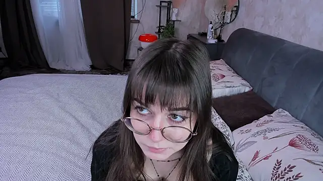 Snapshot of LaelIvie chatting on April 2026 08:20:02 AM LaelIvie online show from April 2026 08:20:02 AM